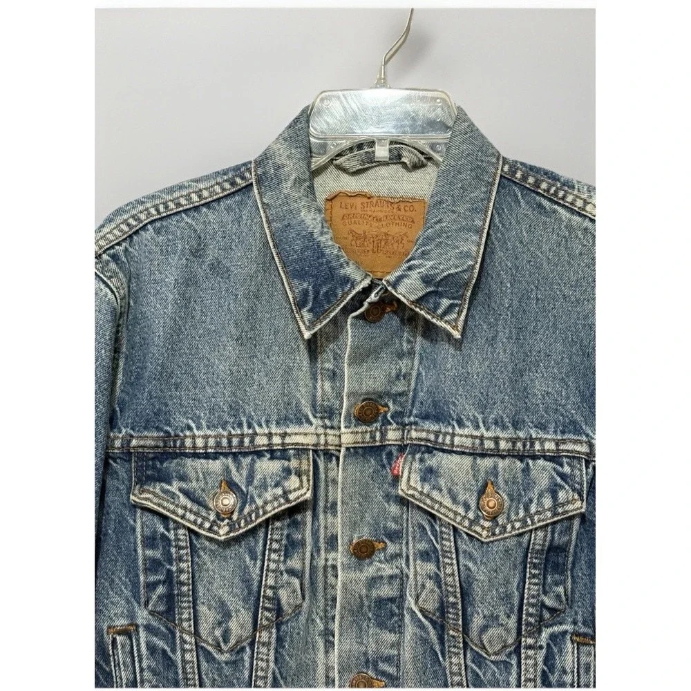 VTG Levi's Type III Trucker Denim Jean Jacket 70505 2016 USA 70s-80s Medium Wash - Picture 2 of 16